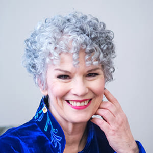 Dinah Jefferies